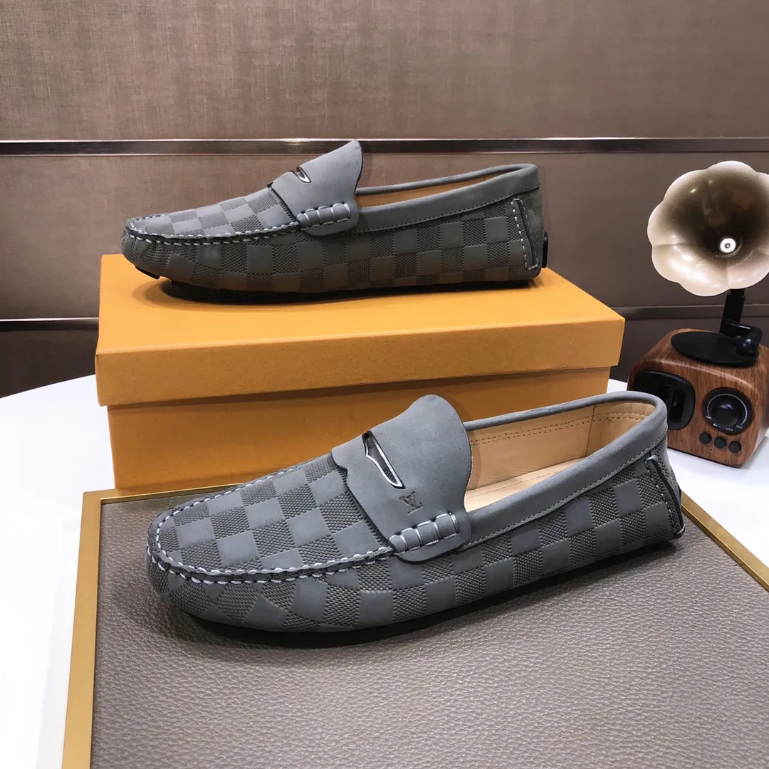 Men's men's shoes 💰420💰 [LV Doudou shoes] (water-dyed cowhide lining) new model is on the market, available on the official website. The new Doudou shoes are processed into single-color materials, and the uppers are made of imported cowhide material. The body of the shoe is fully hemmed with mark thread, and is lined with imported original cowhide leather. The elegant shoe shape is super suitable for all-matching, and the size is 38-44.
